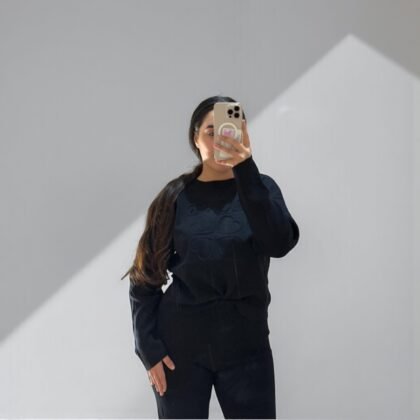 Ensemble Relax Noir avec Sweat à Motifs Relief Ton sur Ton