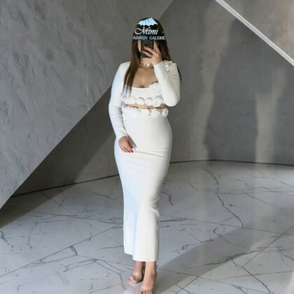 Ensemble Jupe Longue et Top Court Blanc avec Fleurs en Relief - Chic