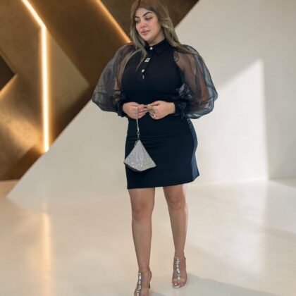 Robe Courte Noire à Manches Bouffantes en Organza et Col Bijou